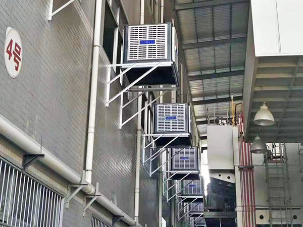 注塑车间